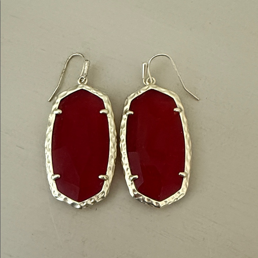 Kendra Scott large earrings. Matte gold.